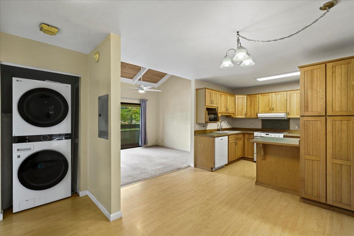 Iao Gardens condo # 308, Wailuku, Hawaii - photo 3 of 41