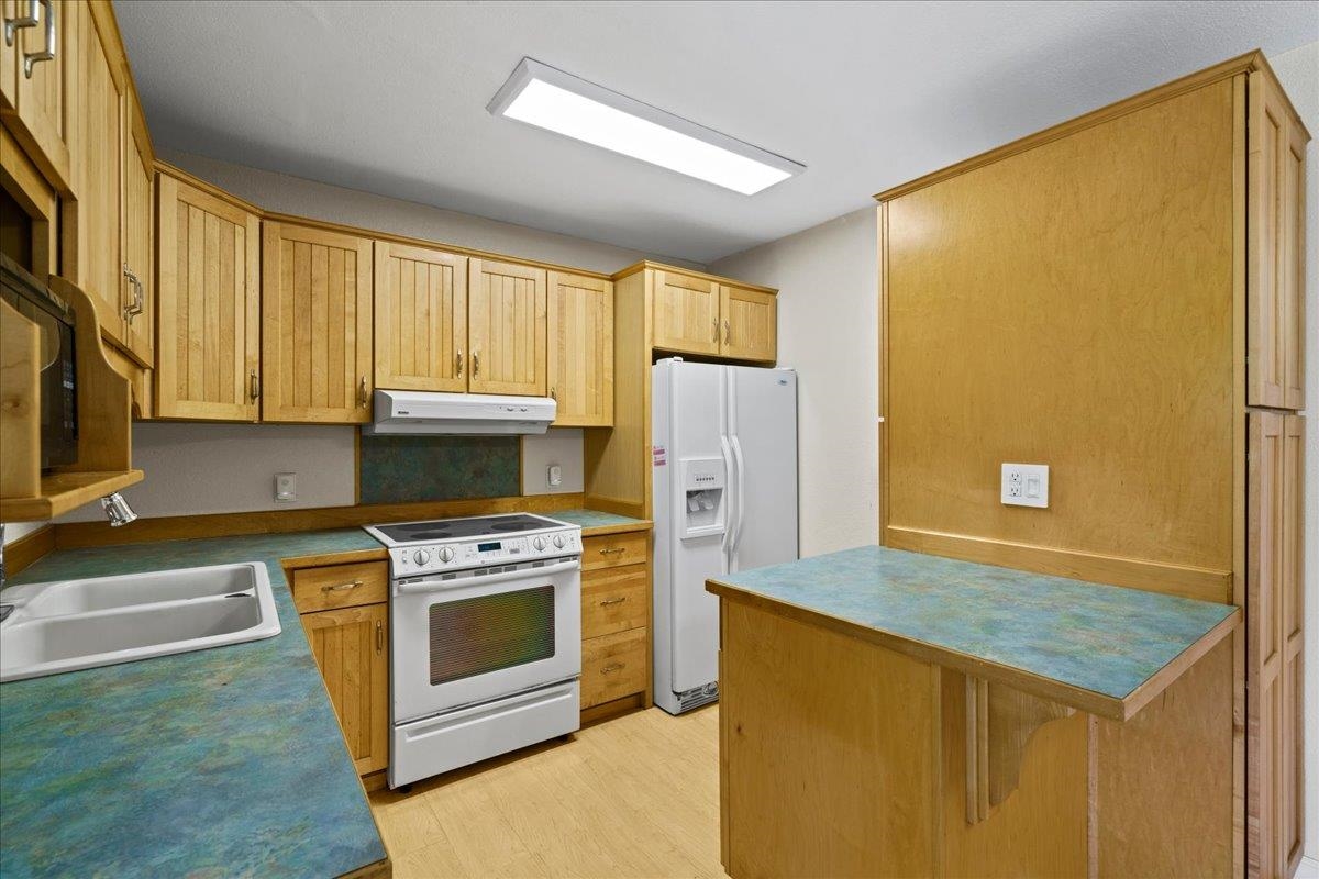 Iao Gardens condo # 308, Wailuku, Hawaii - photo 5 of 41