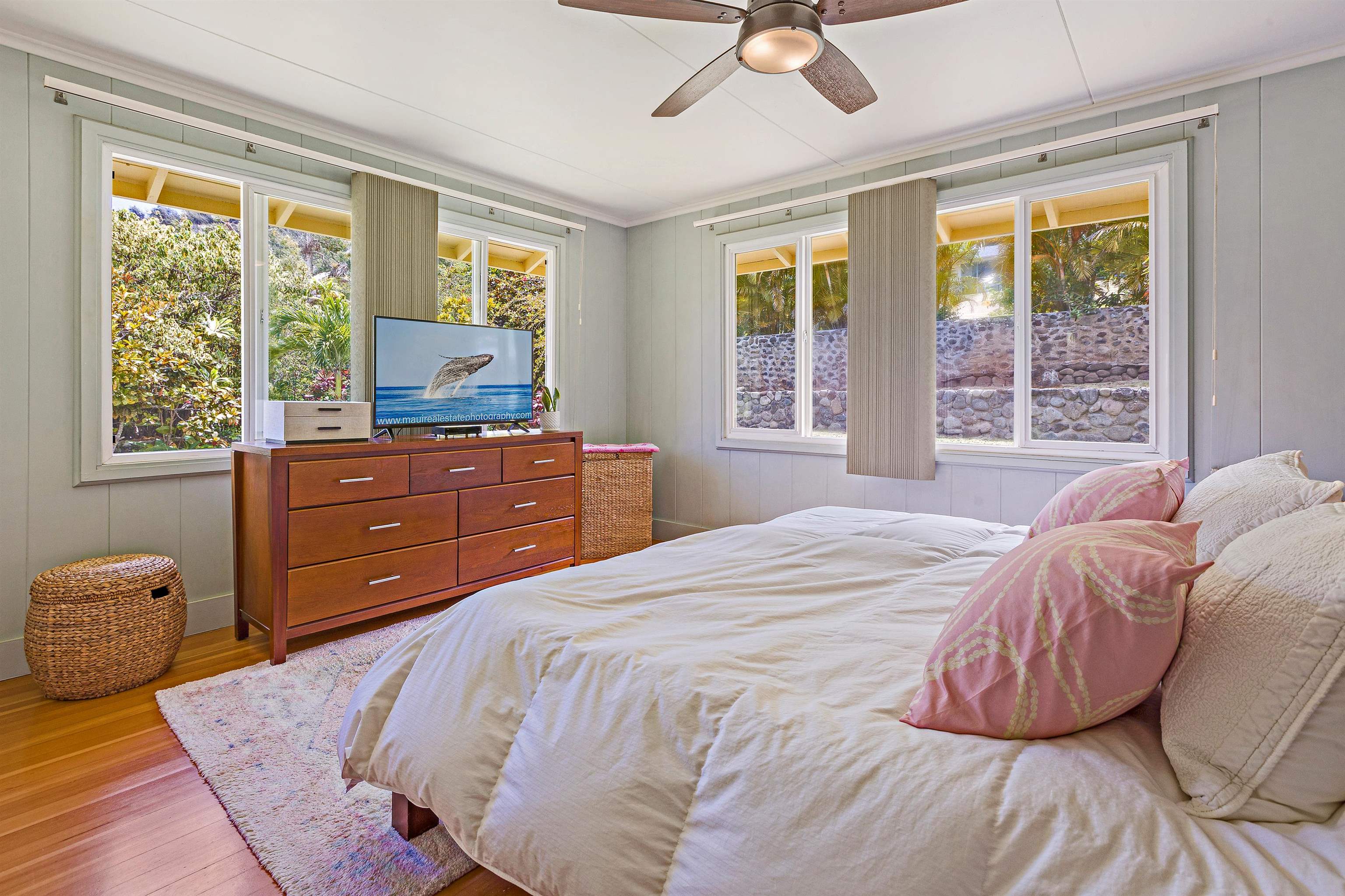 219  Ekoa Pl Wailuku Heights, Wailuku home - photo 11 of 44