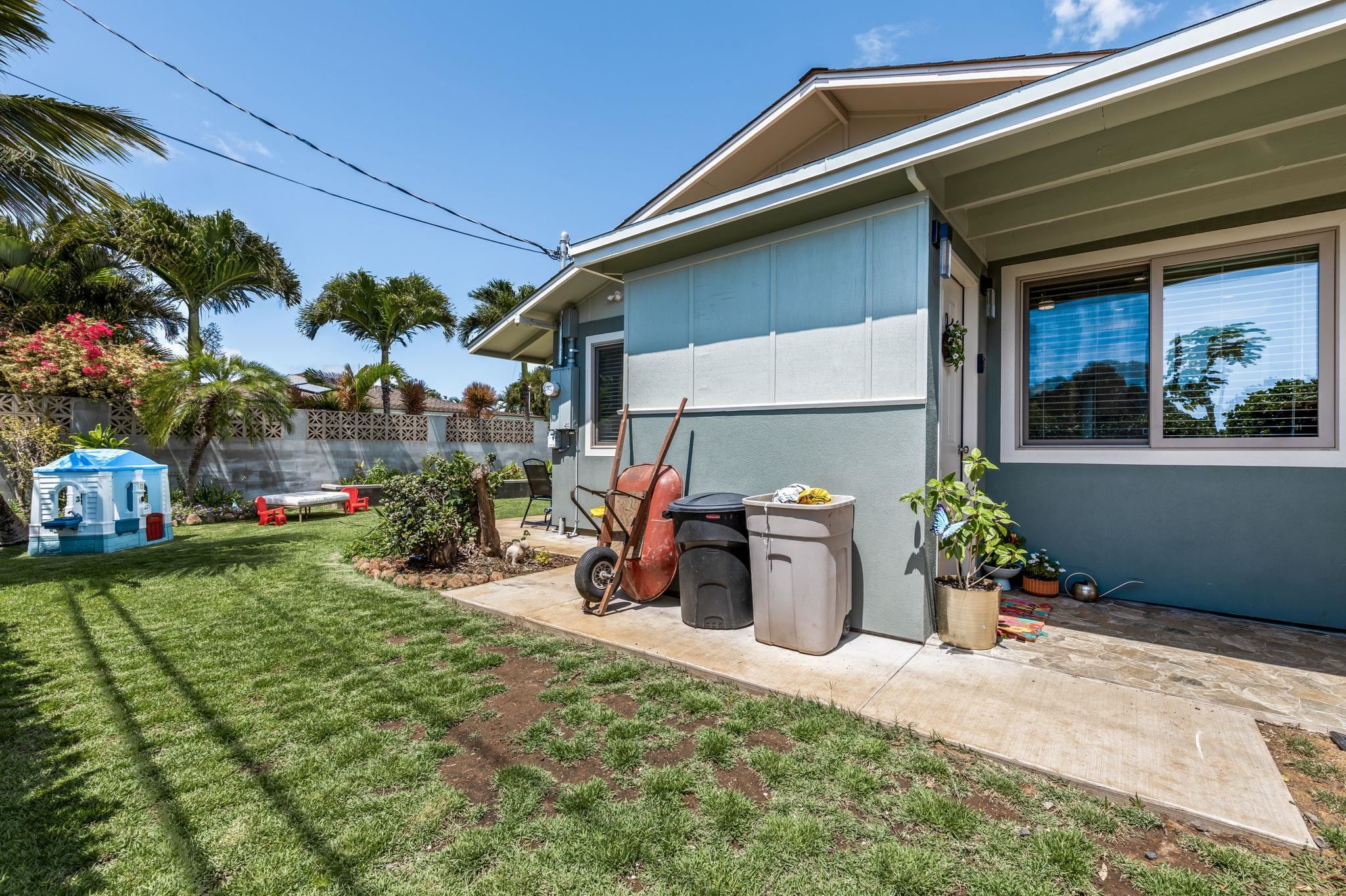 219  Kenolio Rd North Kihei, Kihei home - photo 3 of 41