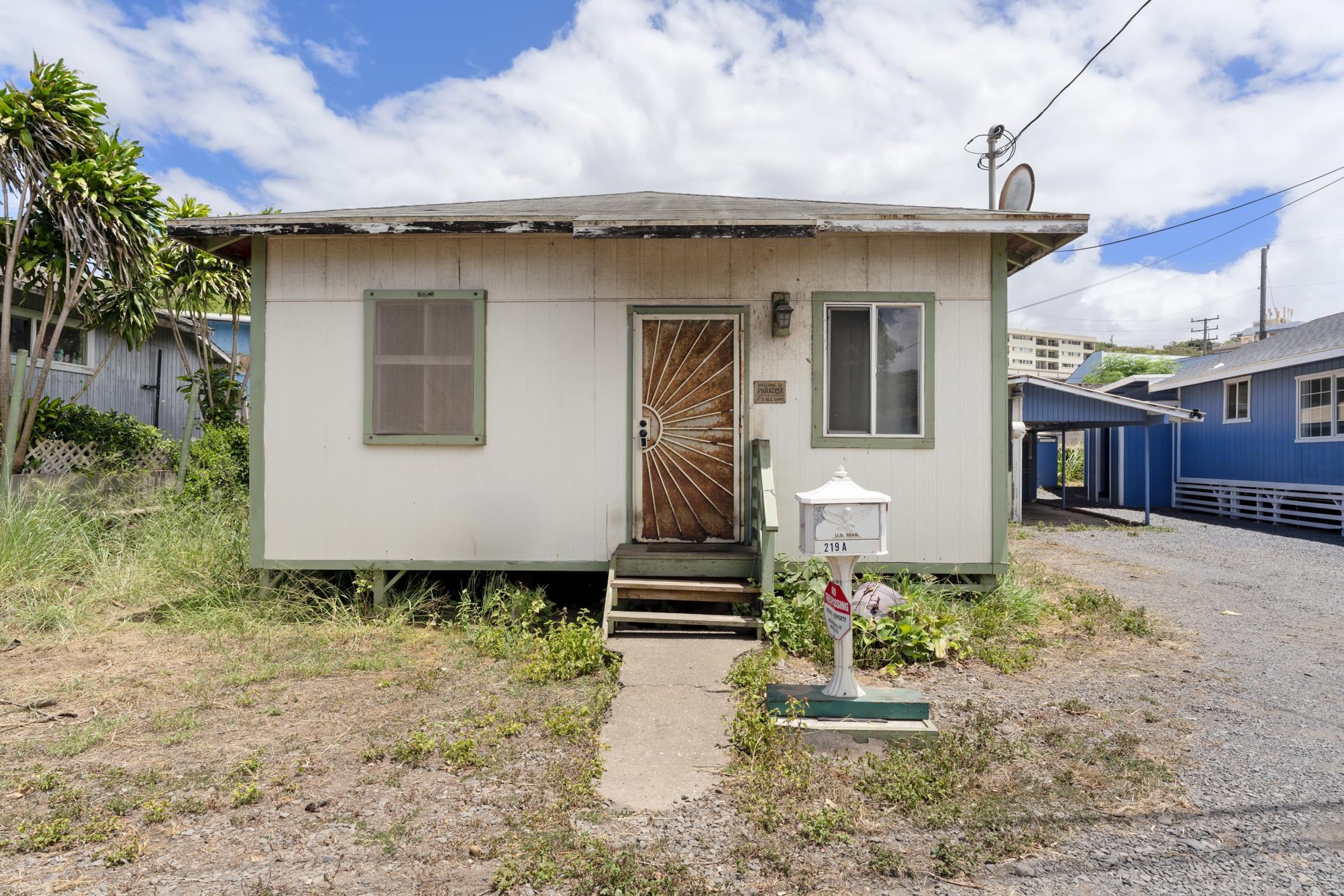 219  Momi Pl , Wailuku home - photo 2 of 35
