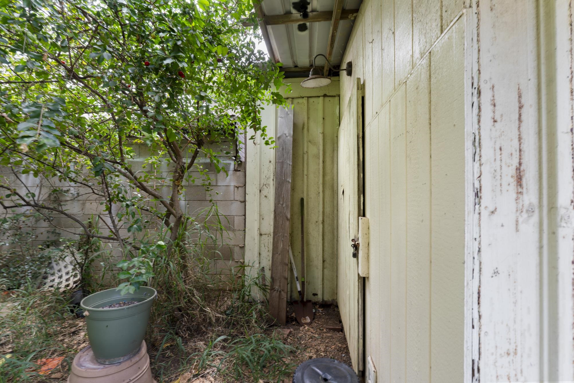 219  Momi Pl , Wailuku home - photo 32 of 35