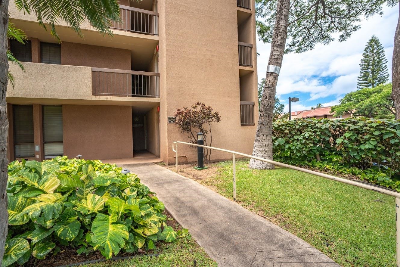 Maui Vista condo # 2112, Kihei, Hawaii - photo 27 of 29