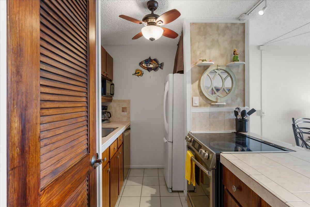 Maui Vista condo # 2313, Kihei, Hawaii - photo 10 of 33