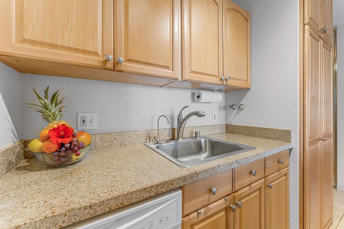 Maui Vista condo # 2318, Kihei, Hawaii - photo 6 of 30