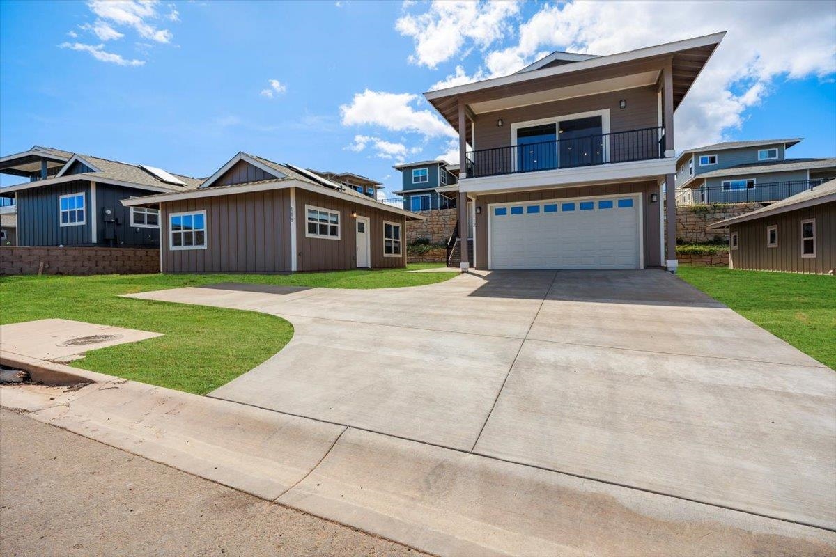 22  Maiaku St , Makawao/Olinda/Haliimaile home - photo 3 of 35