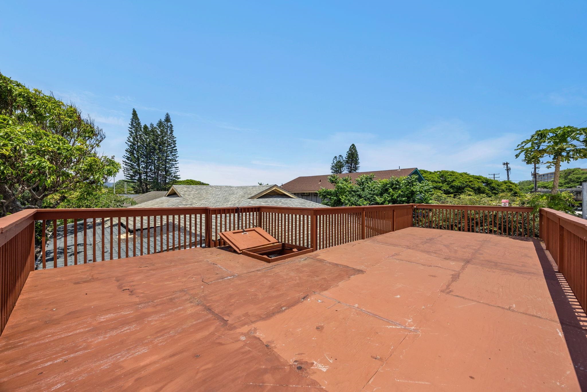 220  Hala Pl , Wailuku home - photo 2 of 46