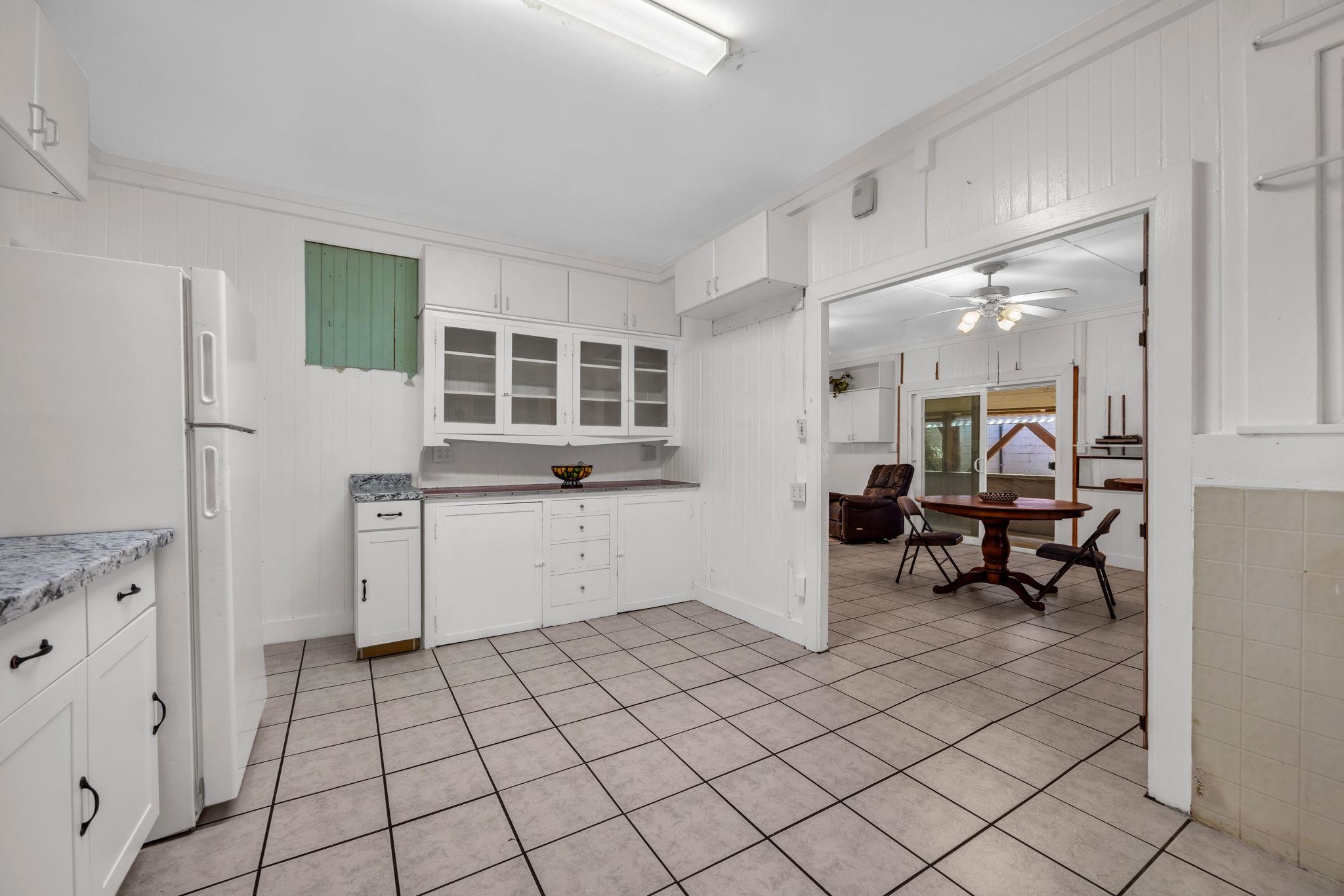 220  Hala Pl , Wailuku home - photo 27 of 46