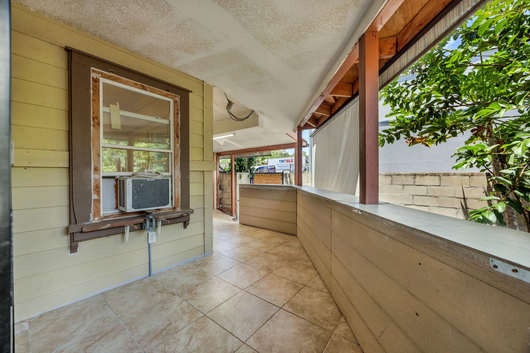 220  Hala Pl , Wailuku home - photo 36 of 46