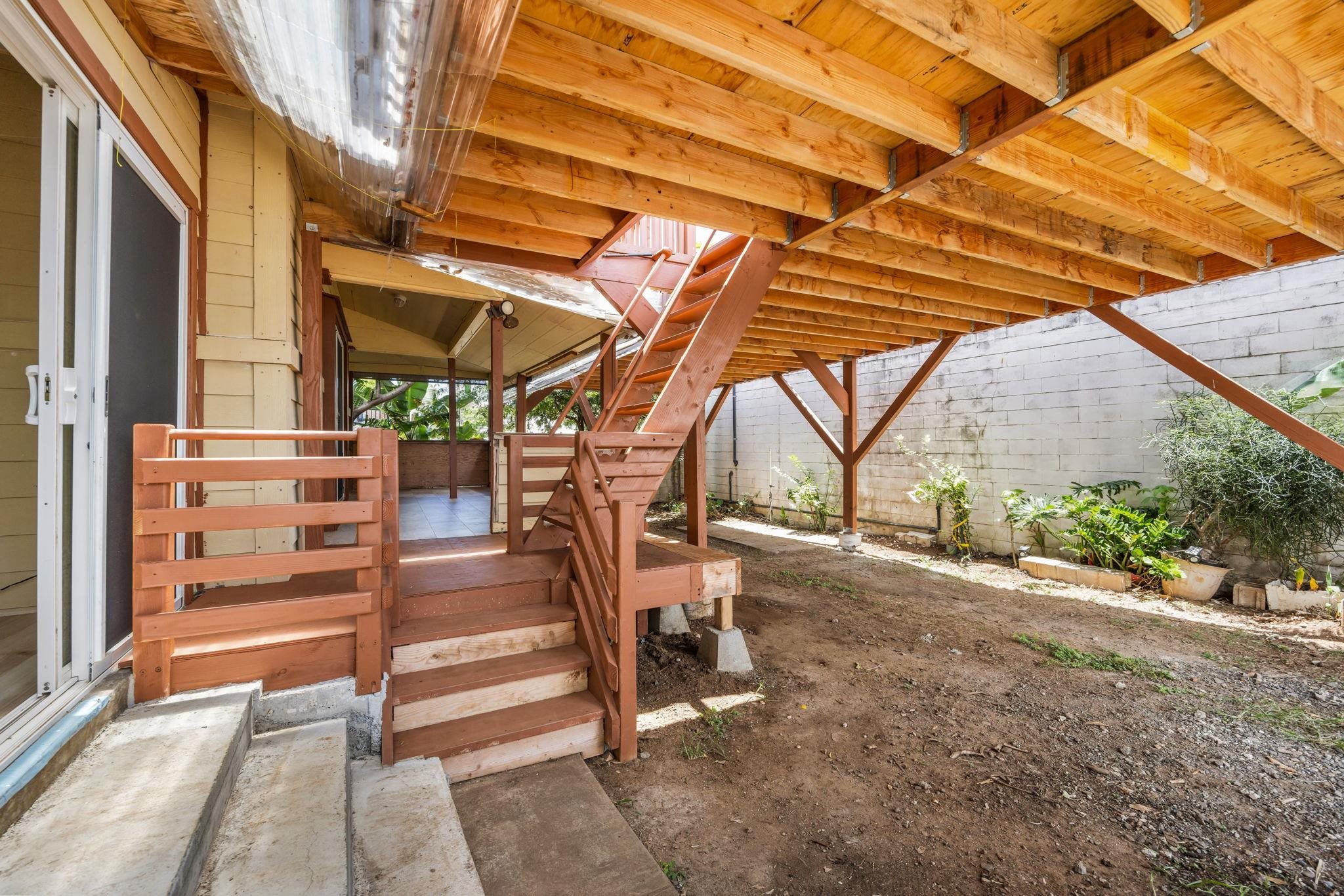 220  Hala Pl , Wailuku home - photo 41 of 46