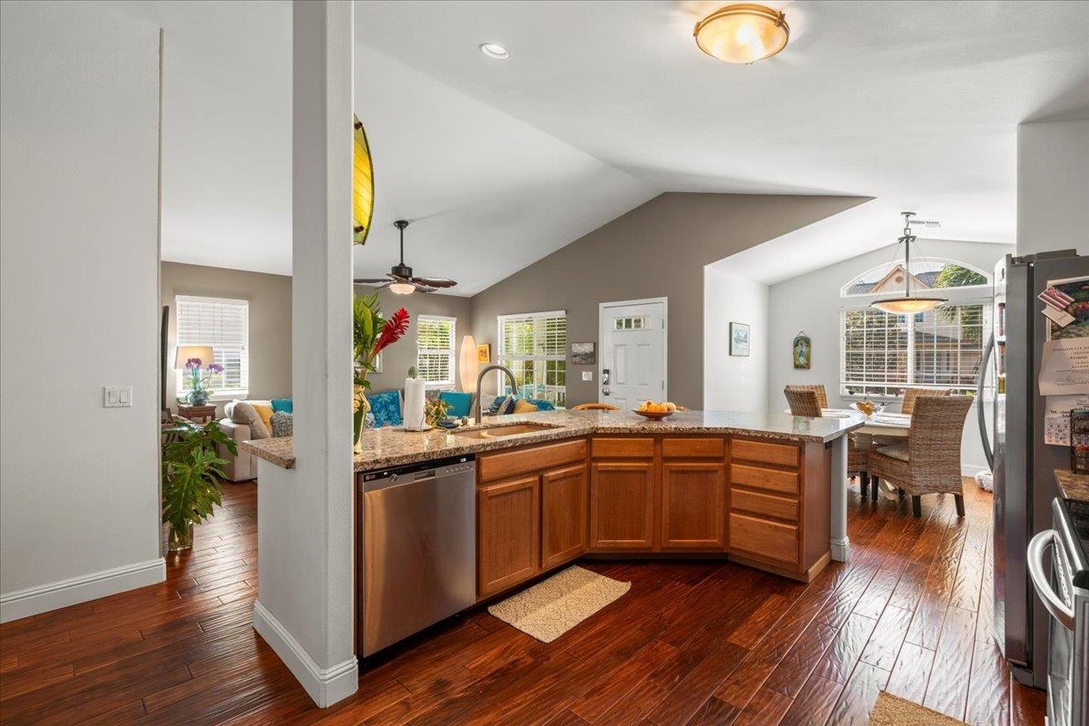 220  Oluea Cir , Kihei home - photo 16 of 35