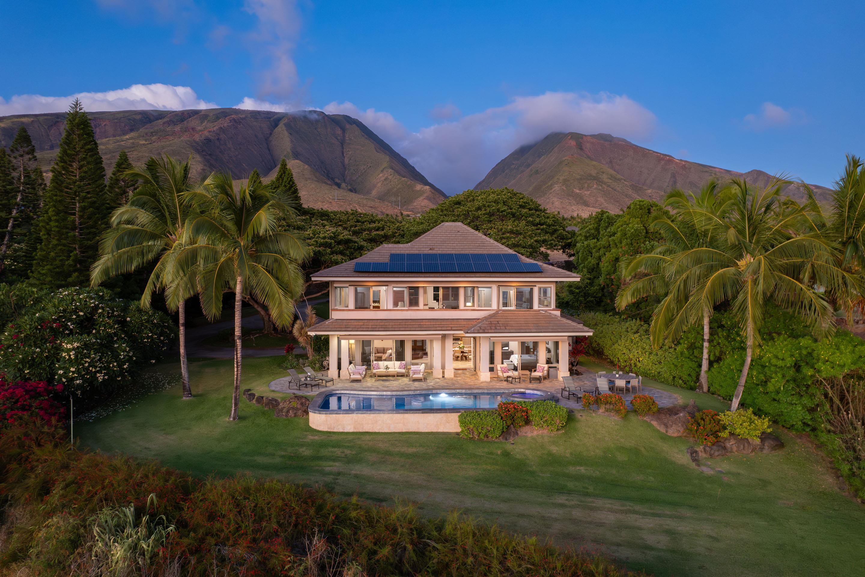 220  Paia Pohaku Pl Launiupoko,  home - photo 1 of 43