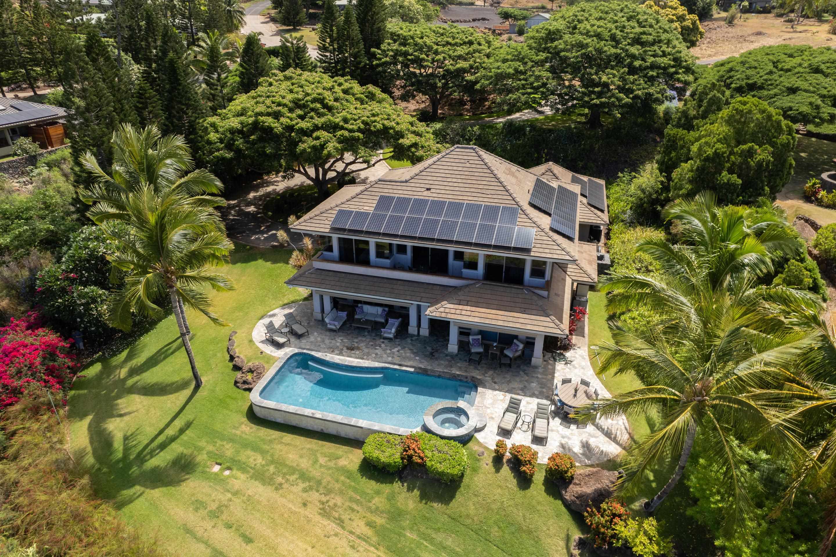 220  Paia Pohaku Pl Launiupoko, Lahaina home - photo 3 of 43