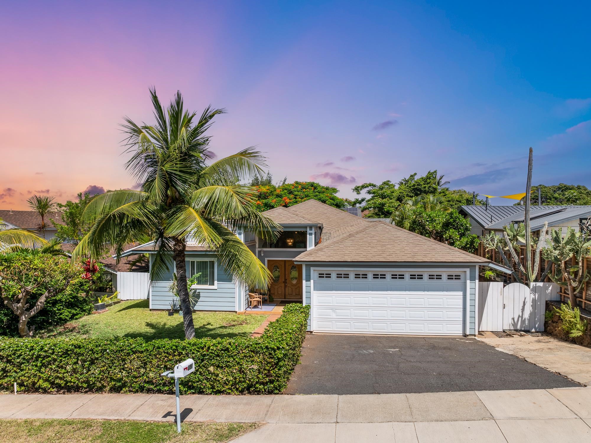 221  Mahie Pl Kilohana, Kihei home - photo 2 of 47