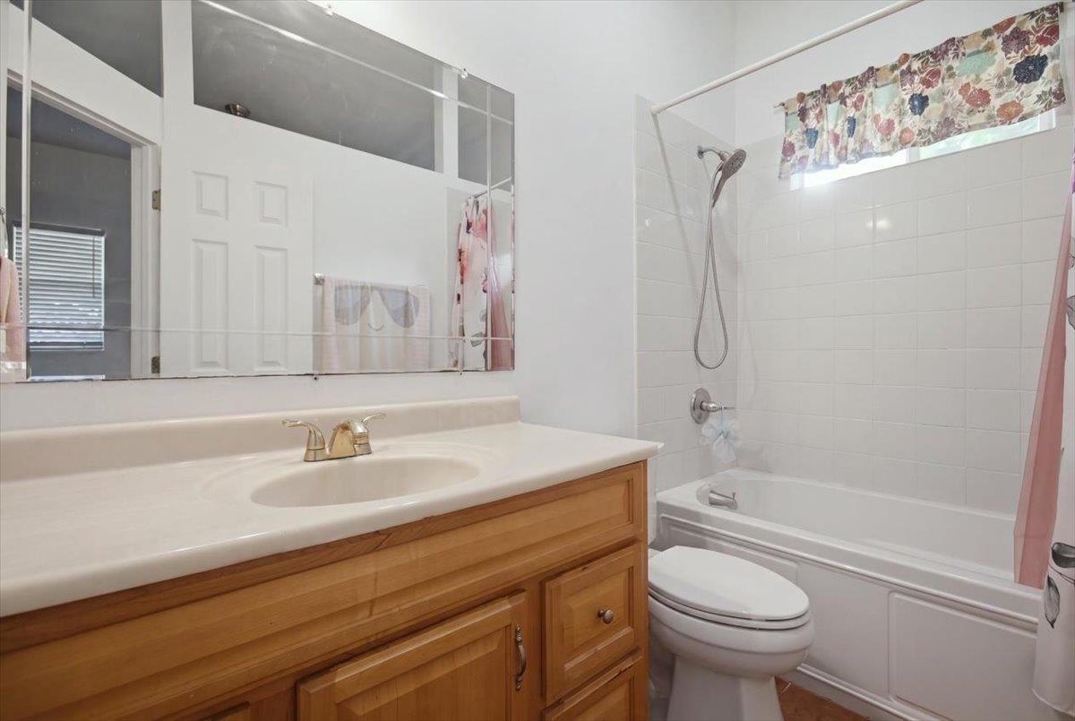 221  Mahie Pl Kilohana, Kihei home - photo 34 of 36