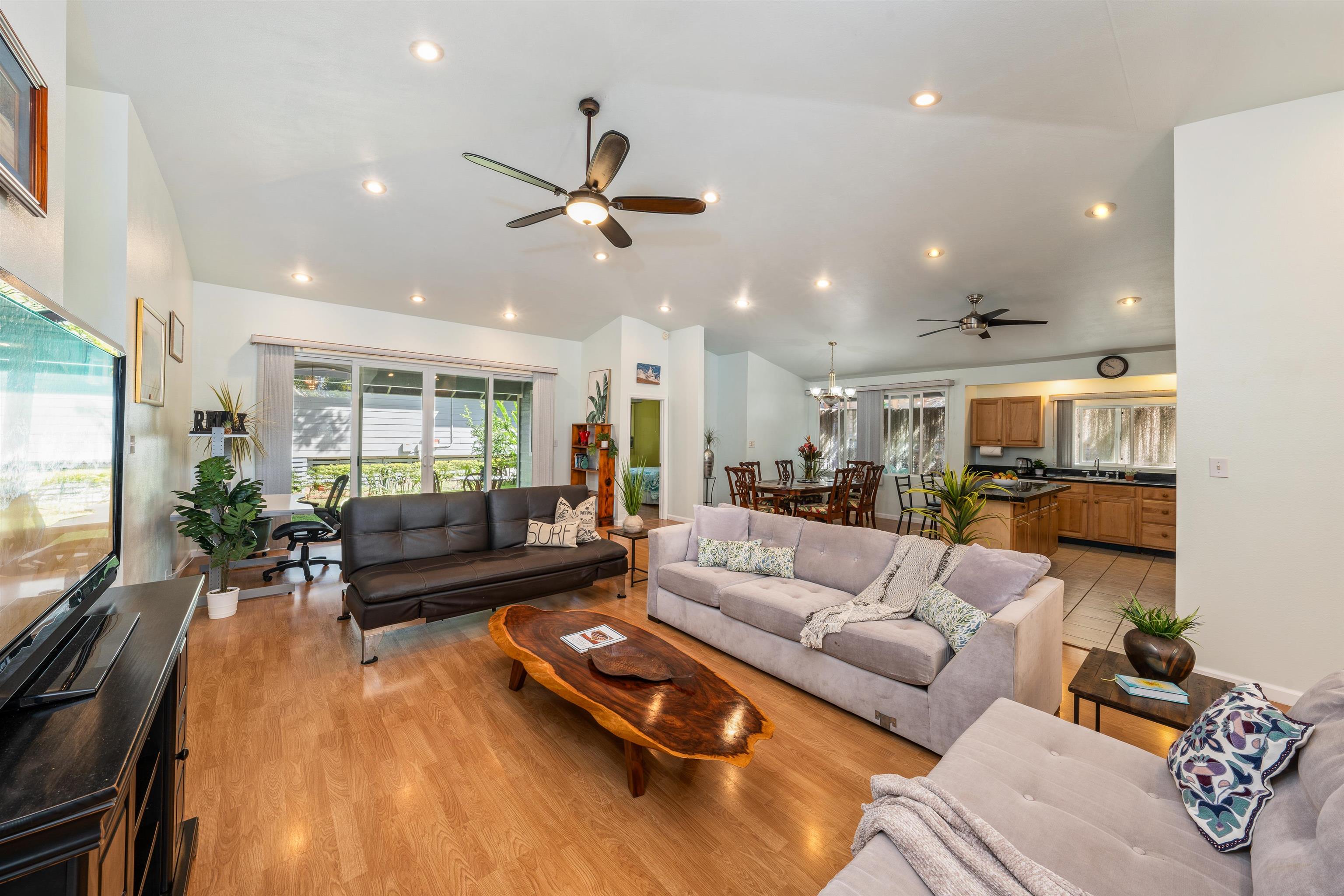 221  Mahie Pl Kilohana, Kihei home - photo 8 of 36