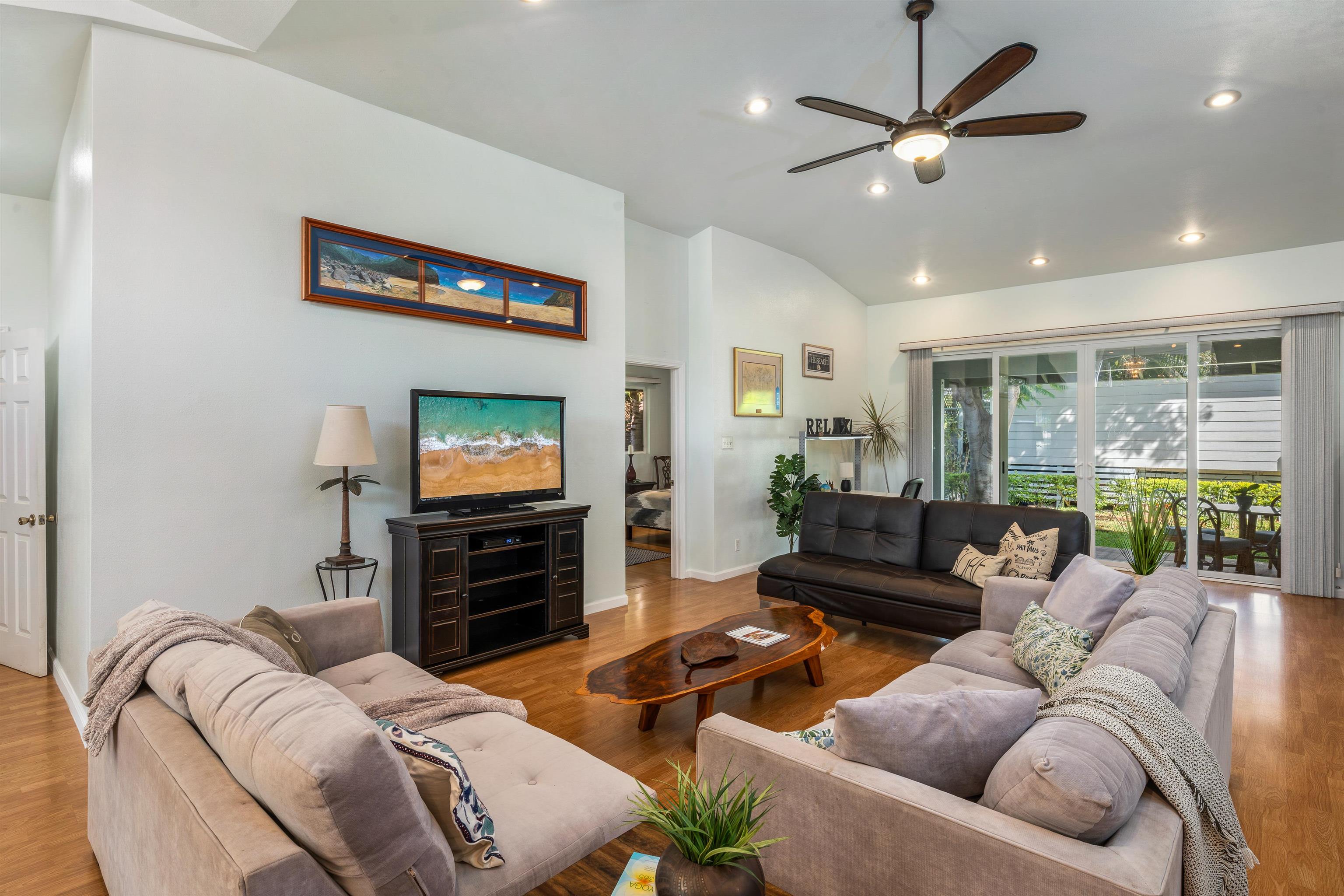 221  Mahie Pl Kilohana, Kihei home - photo 9 of 36