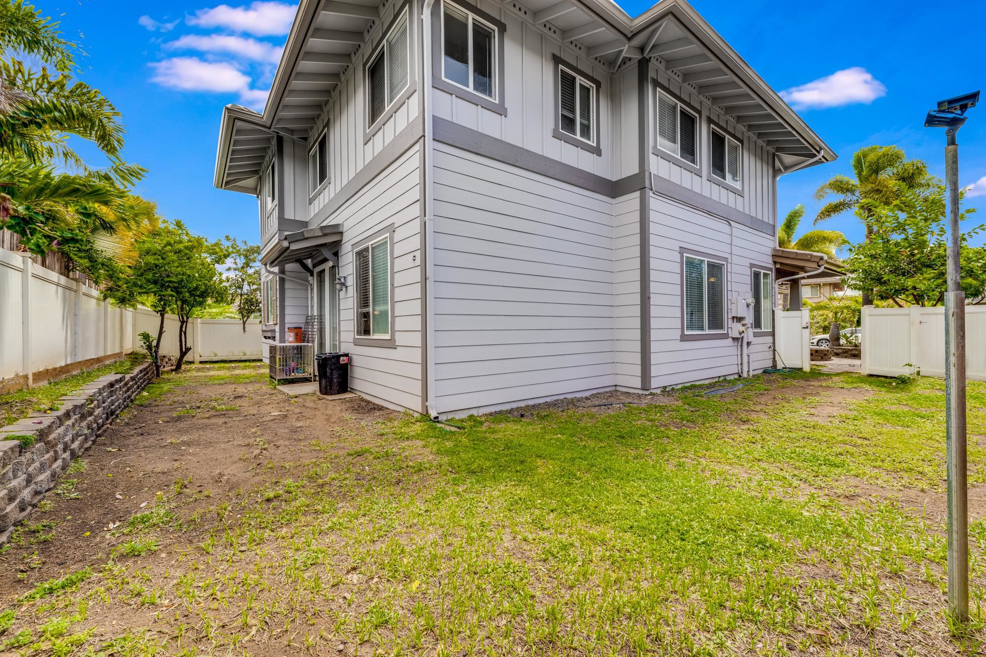 221  Molehulehu St Na Hoku At Maui Lani, Kahului home - photo 7 of 39