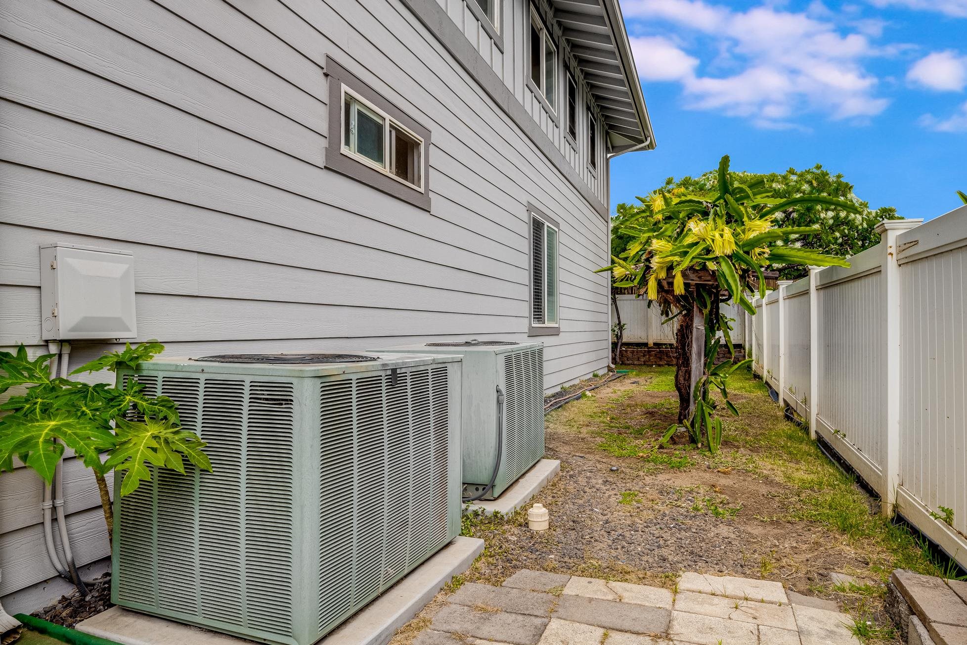 221  Molehulehu St Na Hoku At Maui Lani, Kahului home - photo 9 of 39