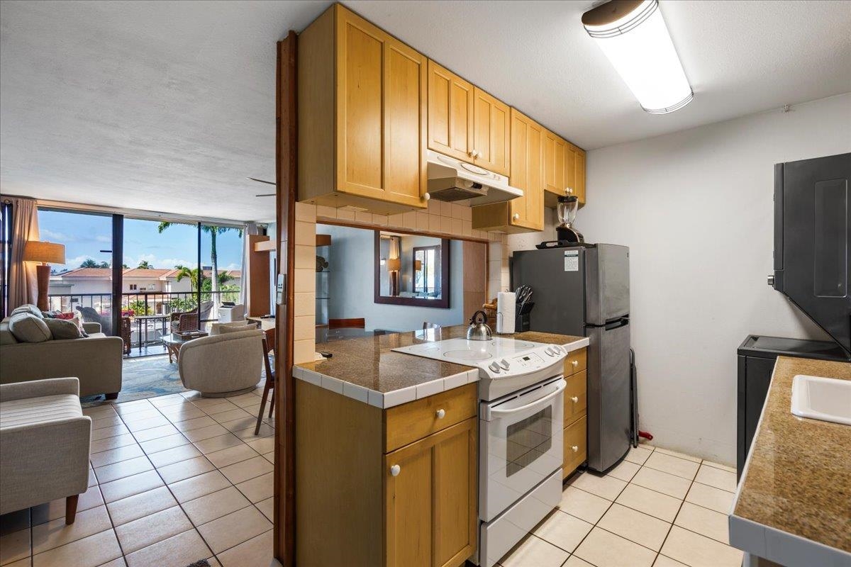 Pacific Shores condo # A-201, Kihei, Hawaii - photo 12 of 31