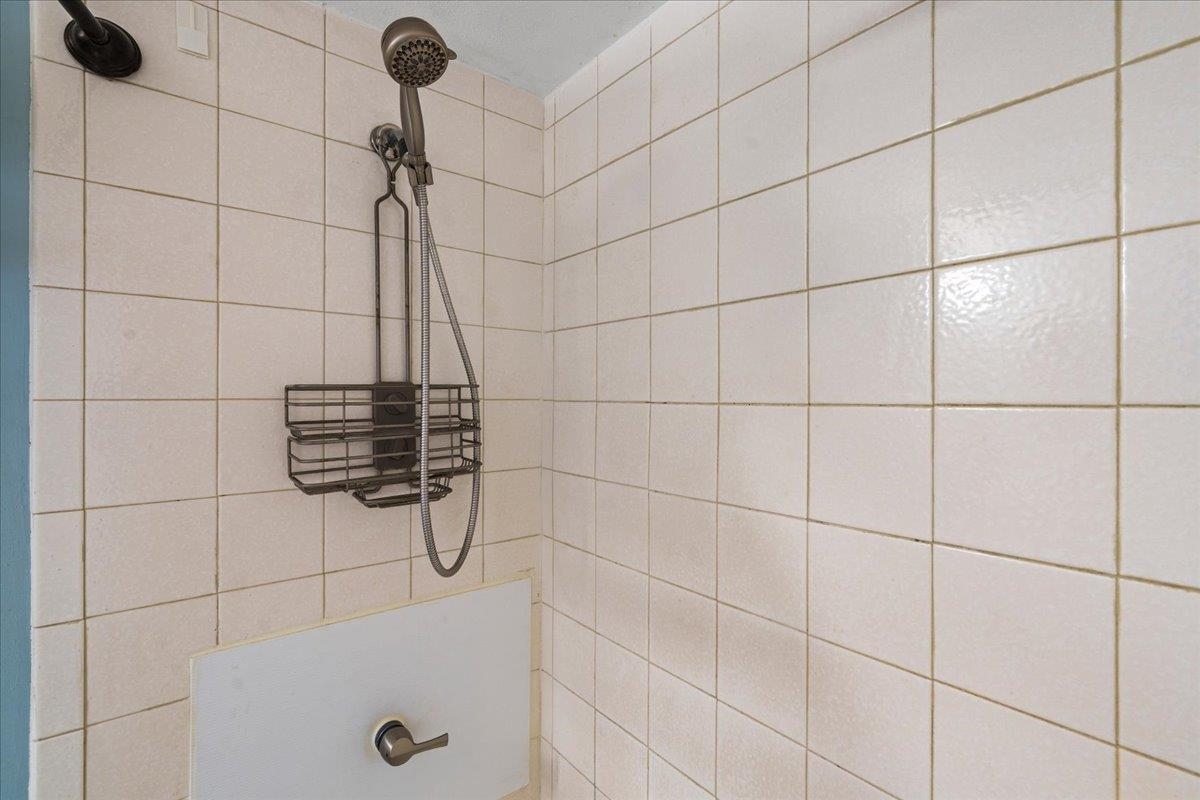 Pacific Shores condo # A-201, Kihei, Hawaii - photo 20 of 31