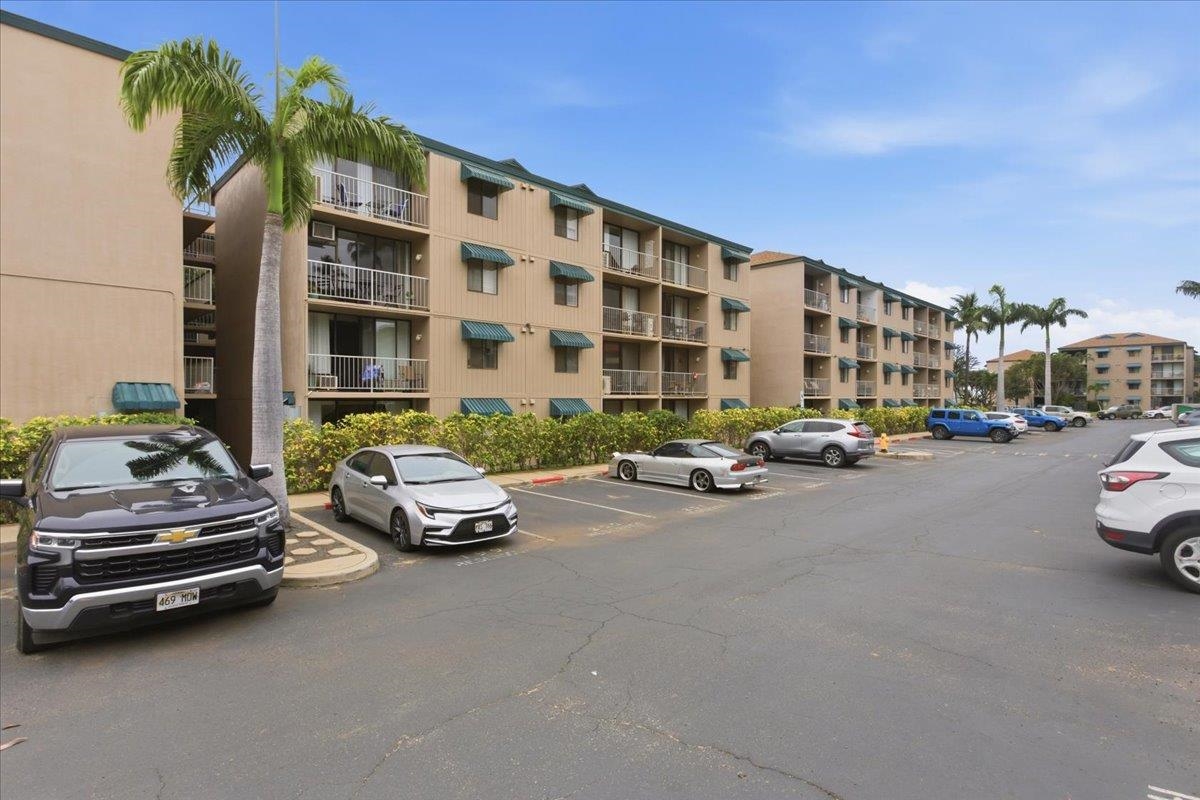 Pacific Shores condo # B403, Kihei, Hawaii - photo 40 of 41