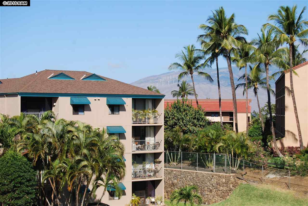 Pacific Shores condo # B406, Kihei, Hawaii - photo 3 of 19