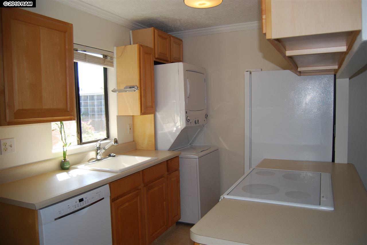 Pacific Shores condo # B406, Kihei, Hawaii - photo 10 of 19