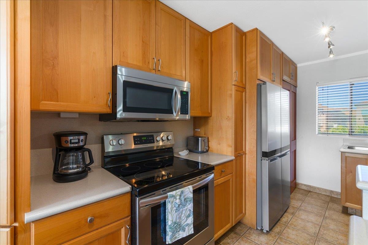 Pacific Shores condo # B414, Kihei, Hawaii - photo 17 of 42