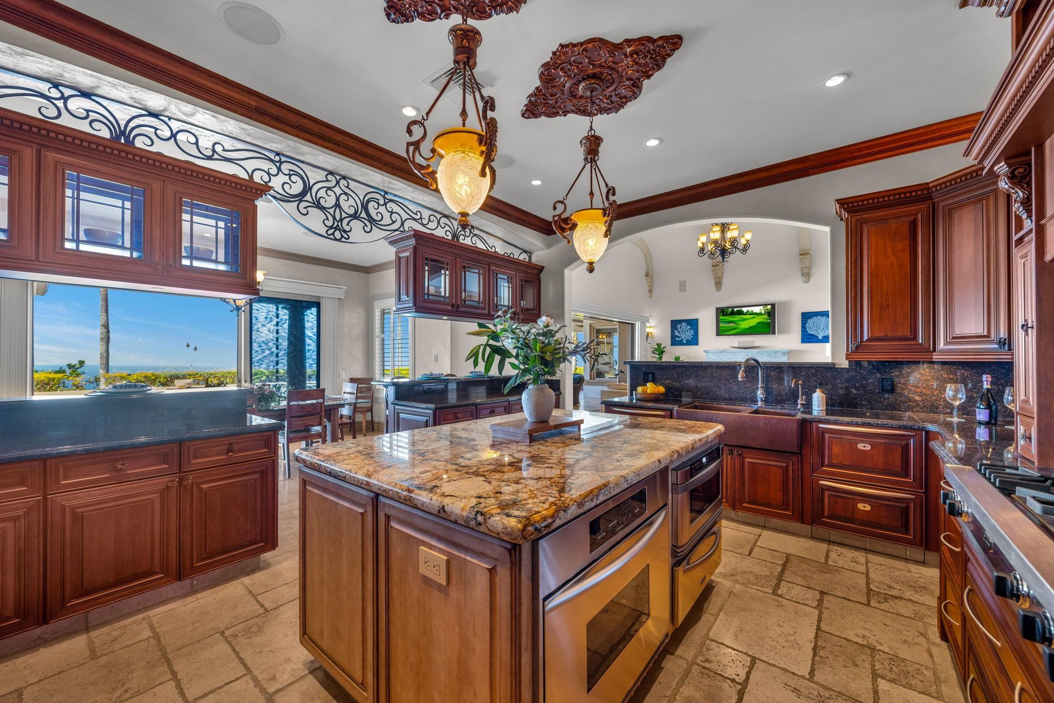 222  Ke'oawa St Plantation Estates, Kapalua home - photo 12 of 50