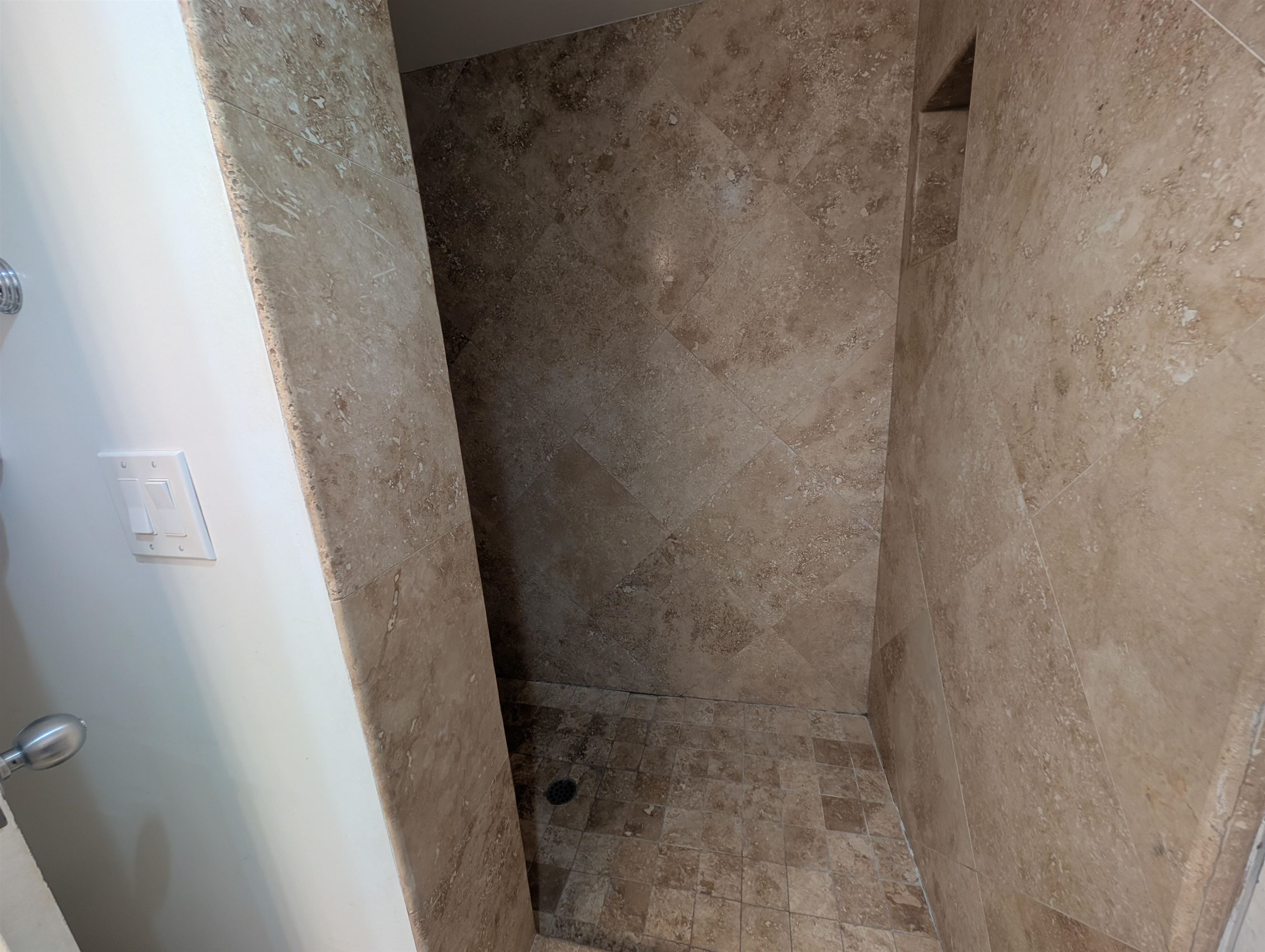 Kamaole One condo # 11, Kihei, Hawaii - photo 31 of 50