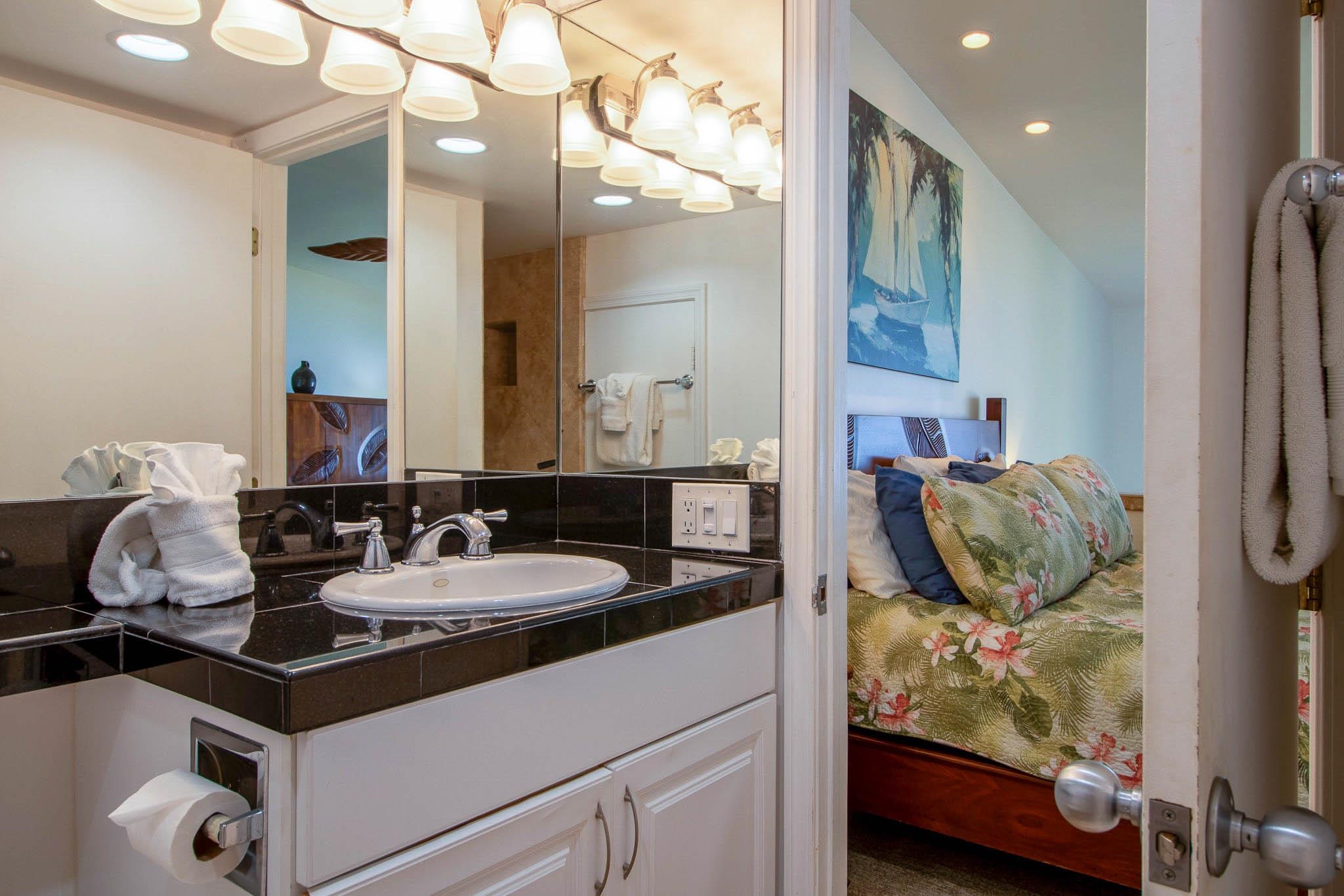 Kamaole One condo # 11, Kihei, Hawaii - photo 32 of 50