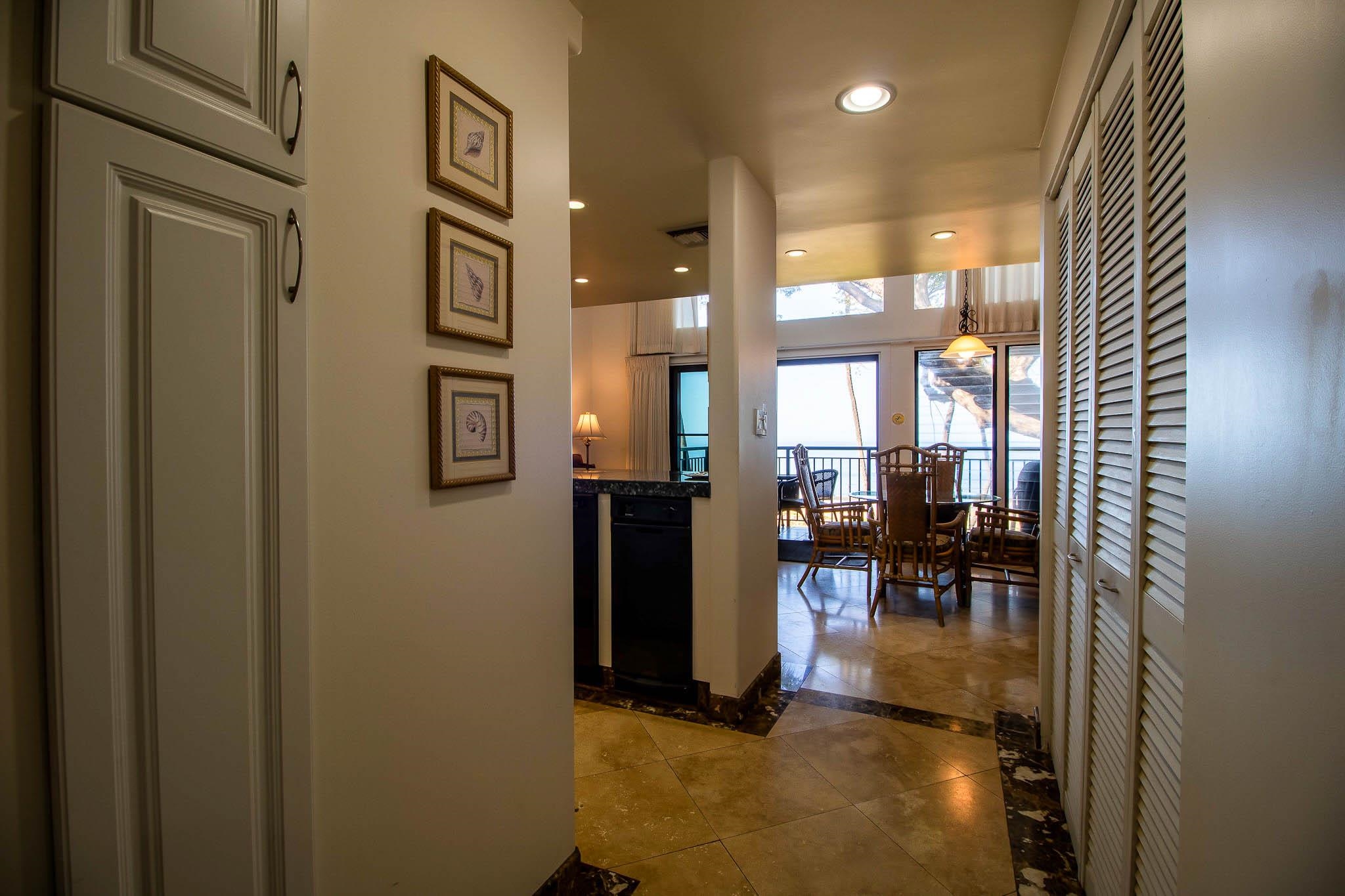 Kamaole One condo # 11, Kihei, Hawaii - photo 34 of 50