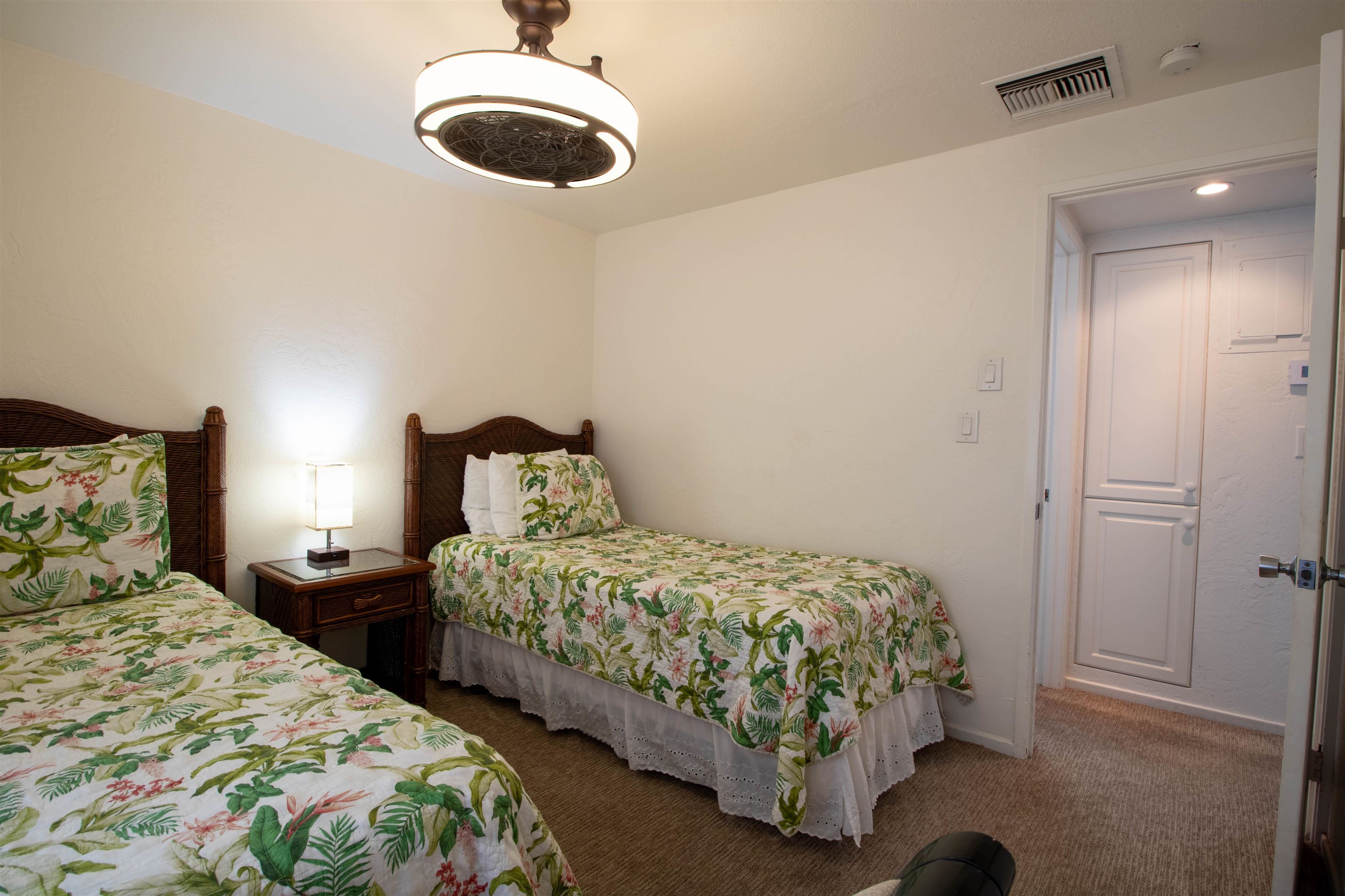 Kamaole One condo # 9, Kihei, Hawaii - photo 32 of 49