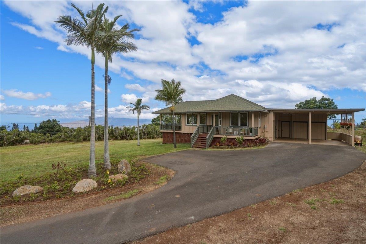 2255  Lower Kula Rd , Kula/Ulupalakua/Kanaio home - photo 2 of 50