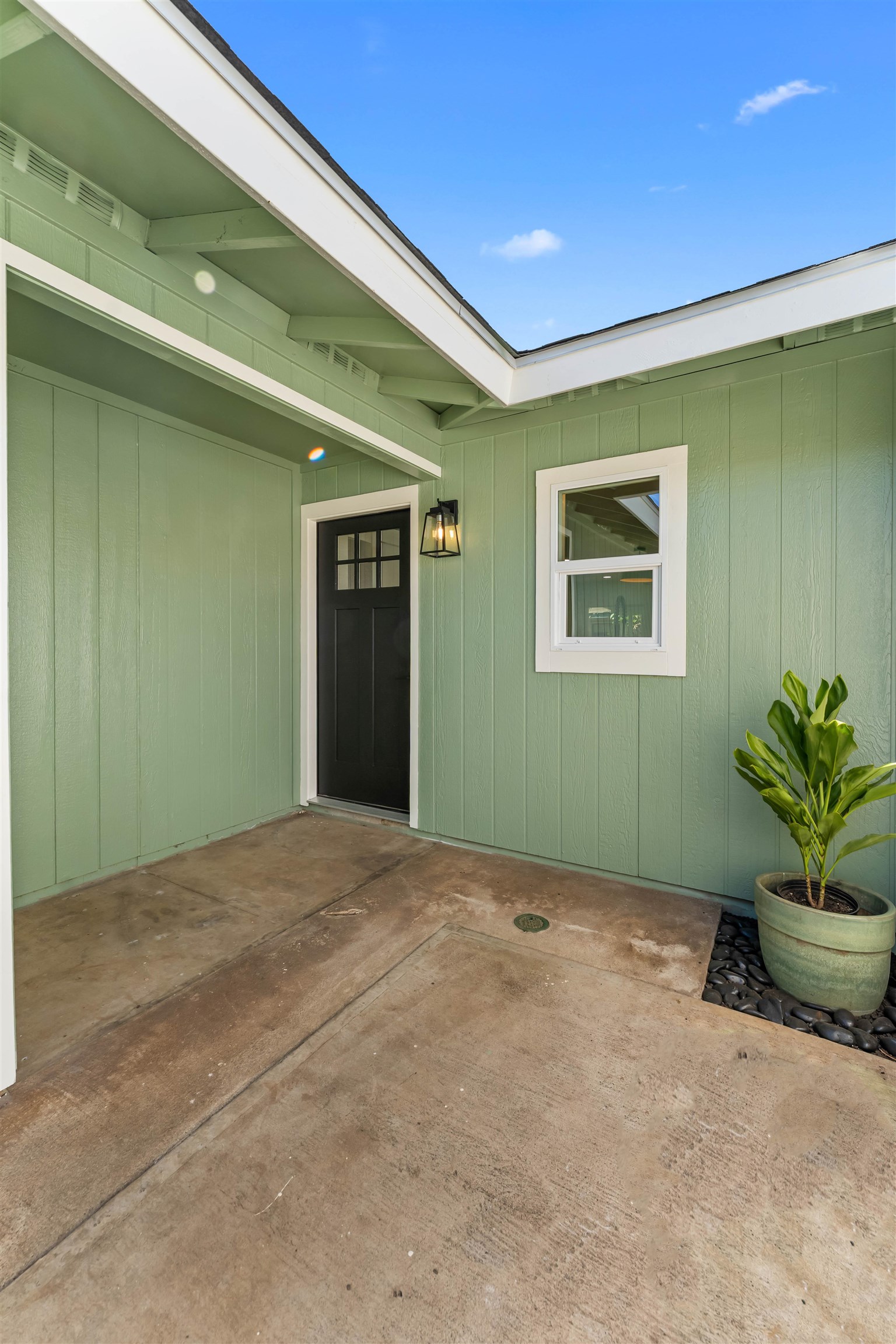 226  Hoomoku St , Kahului home - photo 37 of 50