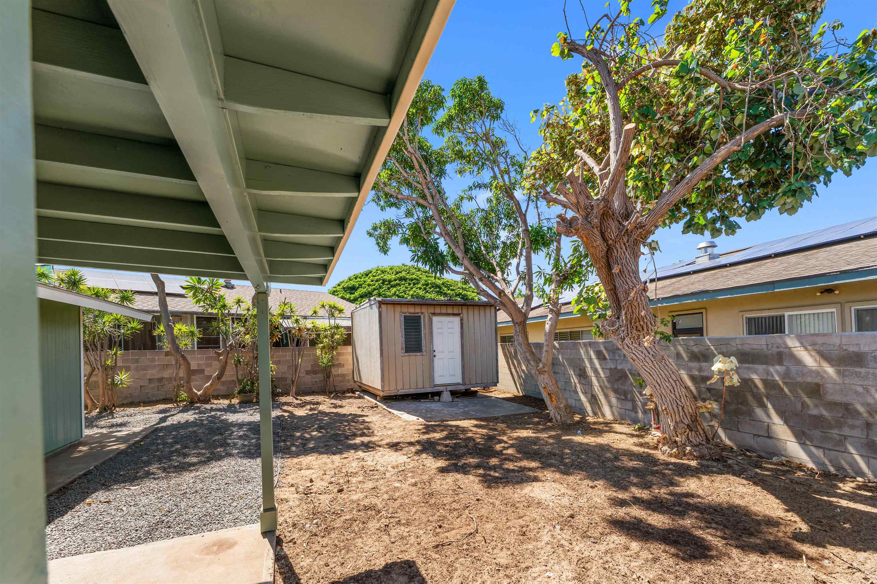 226  Hoomoku St , Kahului home - photo 41 of 50