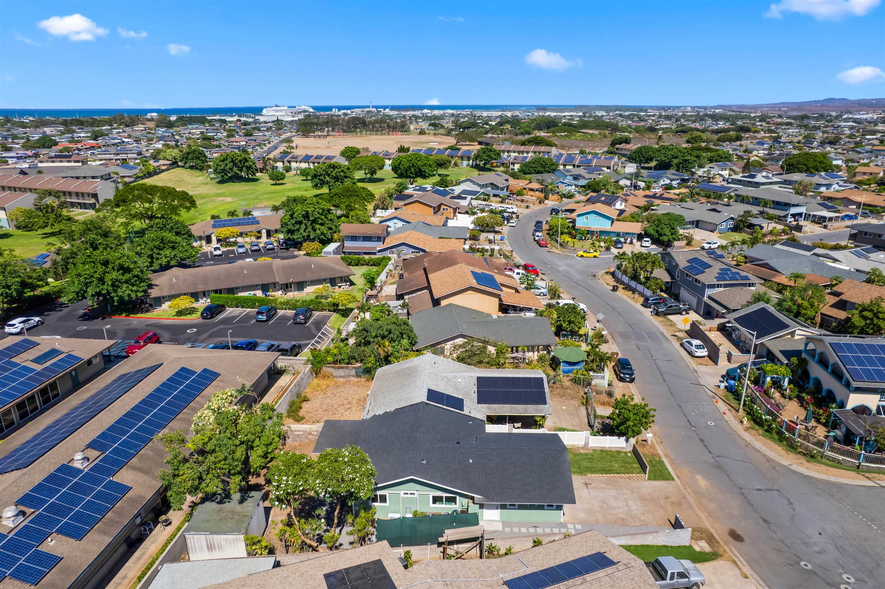 226  Hoomoku St , Kahului home - photo 46 of 50