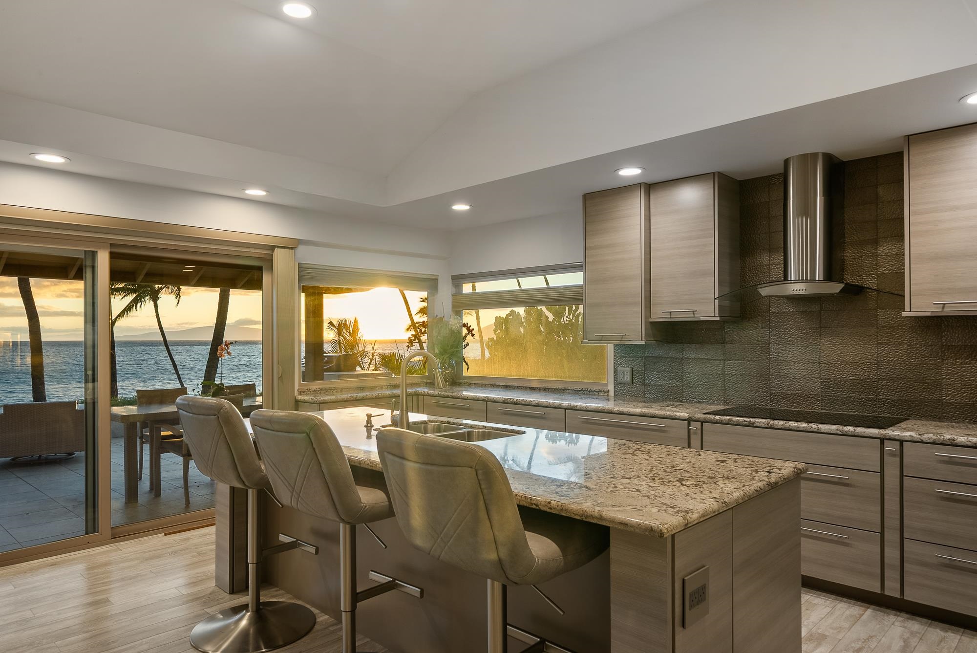 2274  Kihei Rd Kamaole Beach I, Kihei home - photo 14 of 42