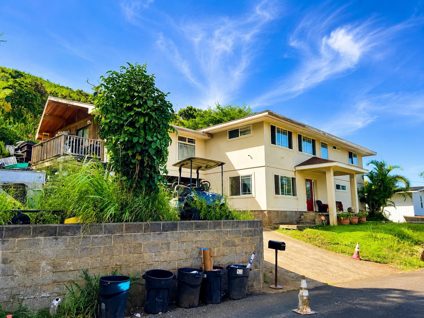 2296  Mokuhau Rd , Wailuku home - photo 4 of 41