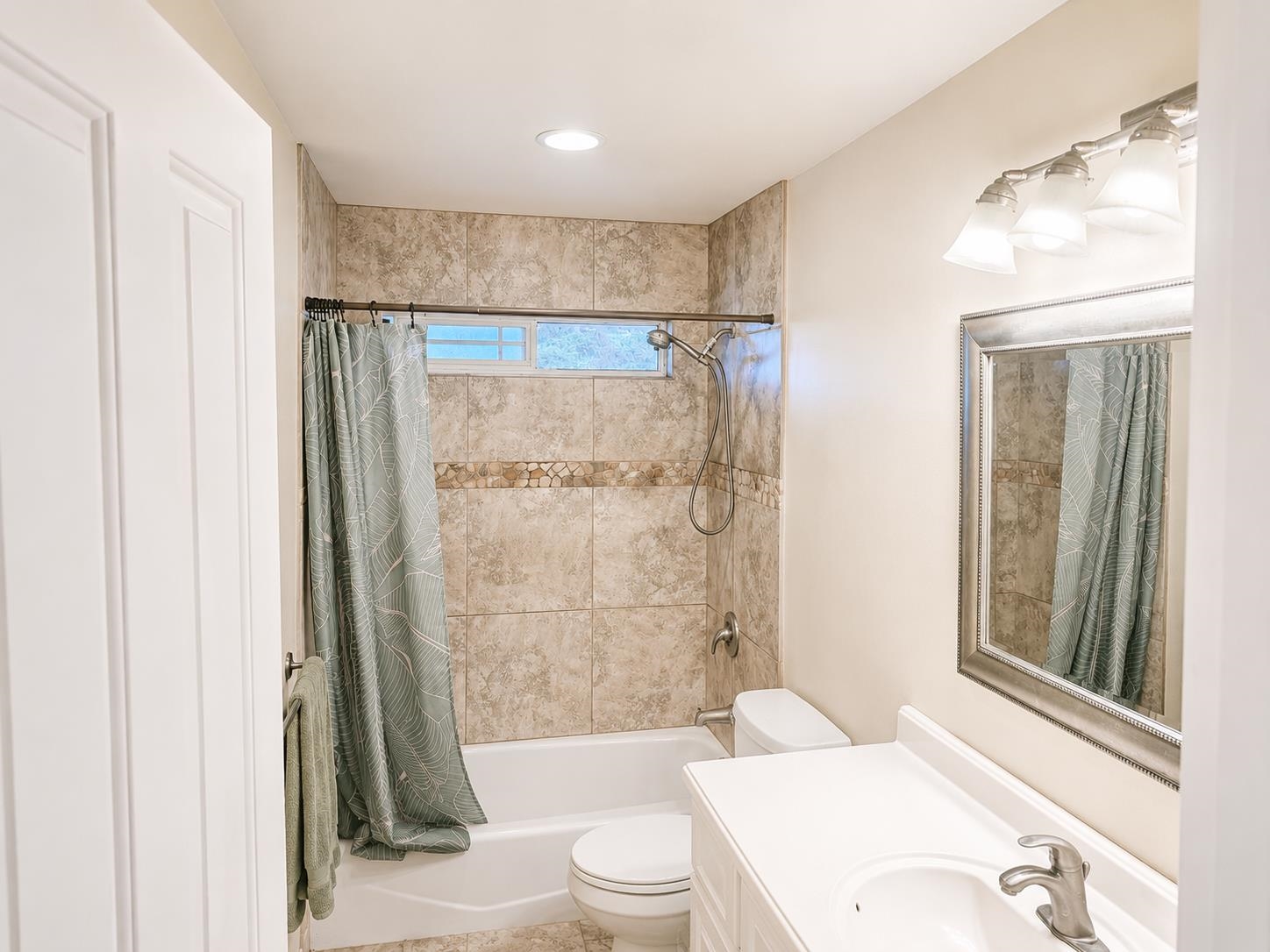 2296  Mokuhau Rd , Wailuku home - photo 31 of 41