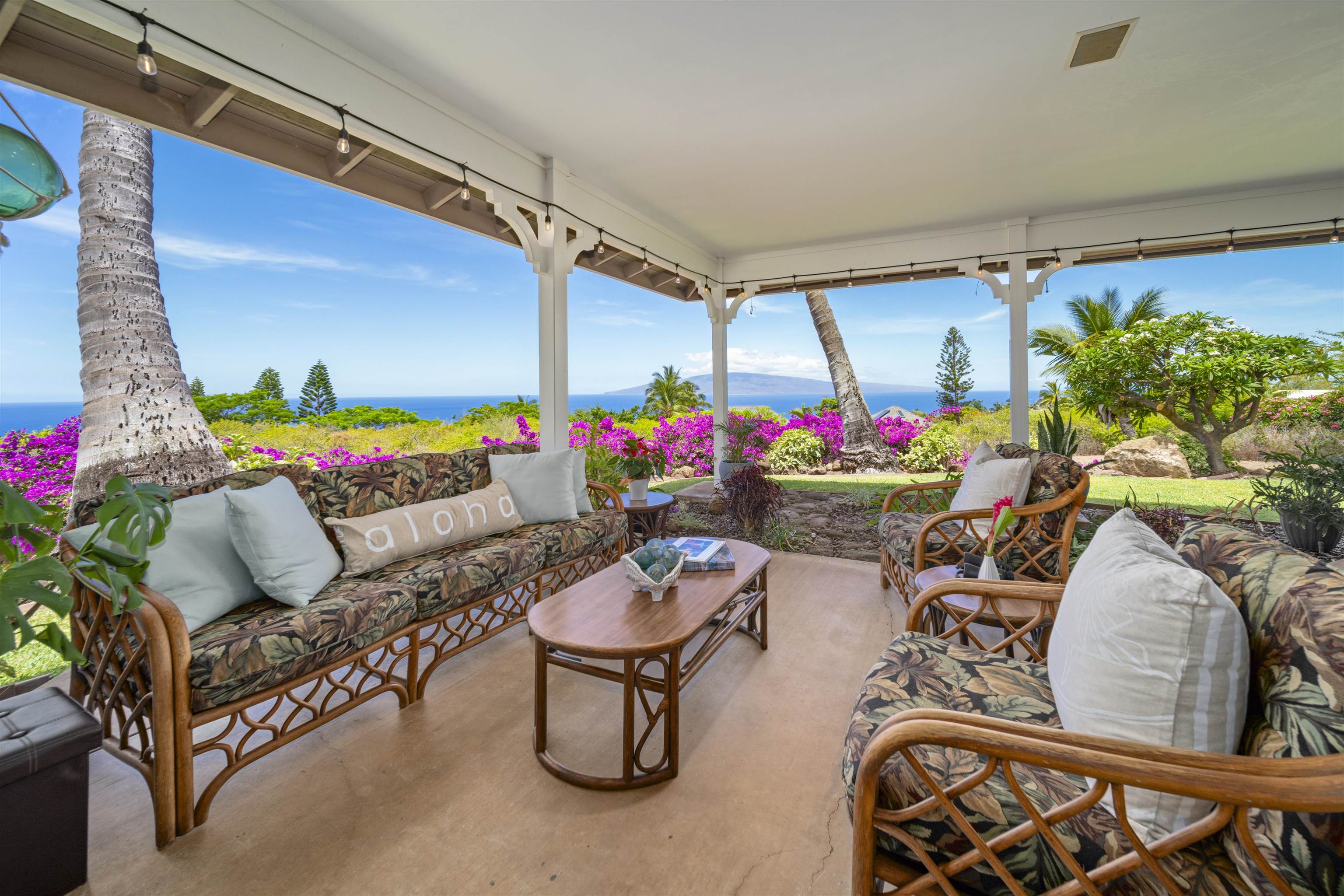 23  Huapala Pl Launiupoko, Lahaina home - photo 3 of 37