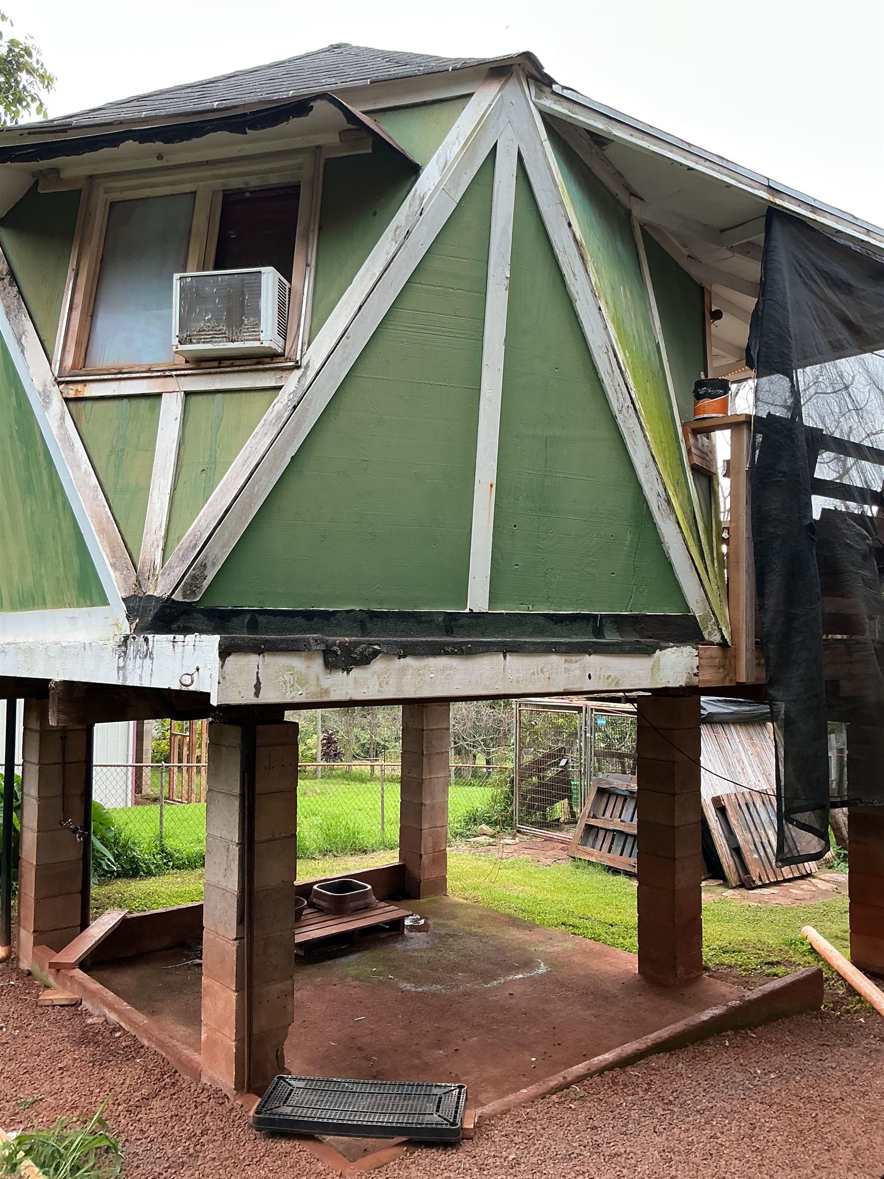 23  Kalama Rd , Molokai home - photo 3 of 7