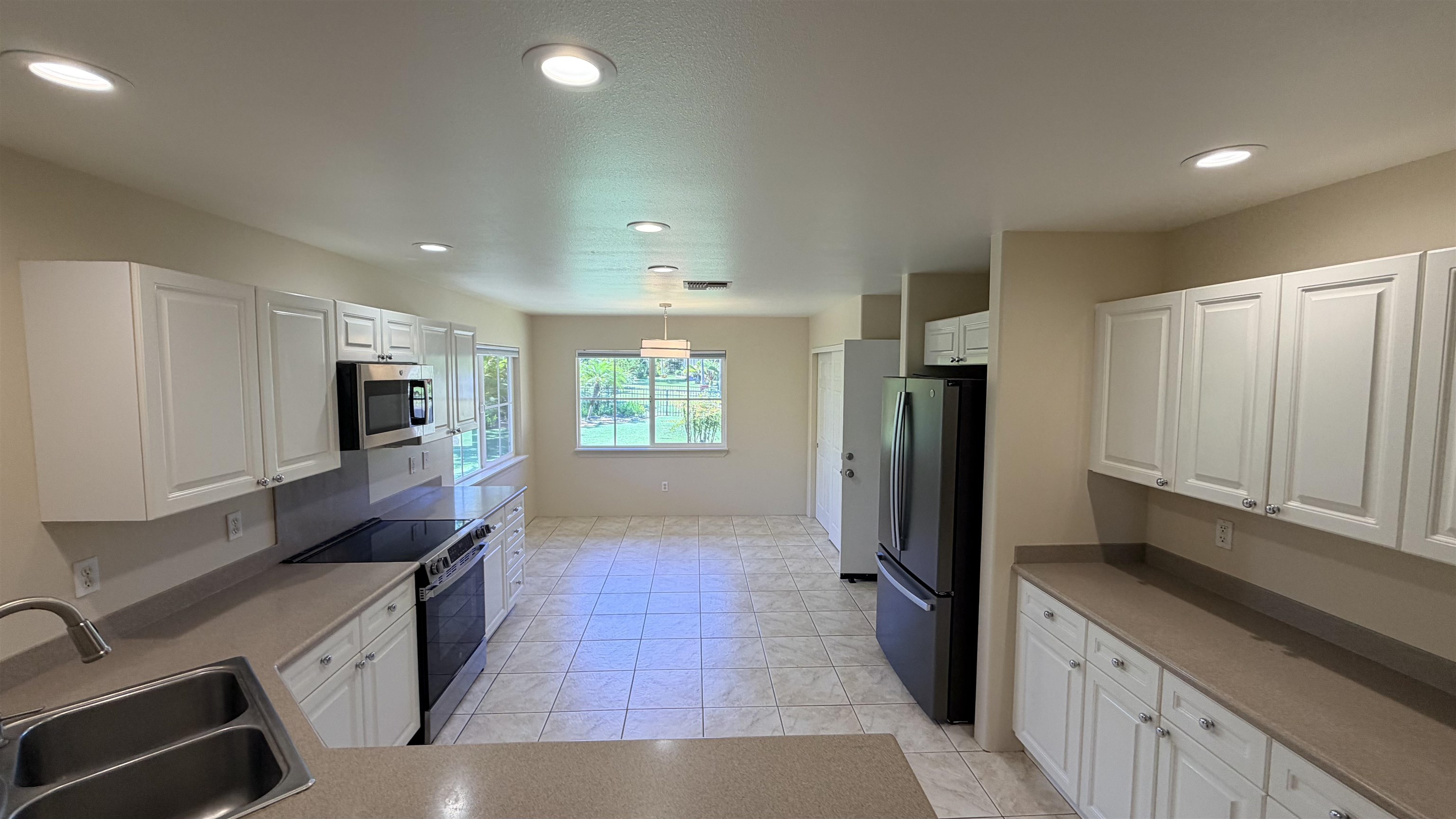 23  Kiekiena Pl , Kahului home - photo 6 of 16