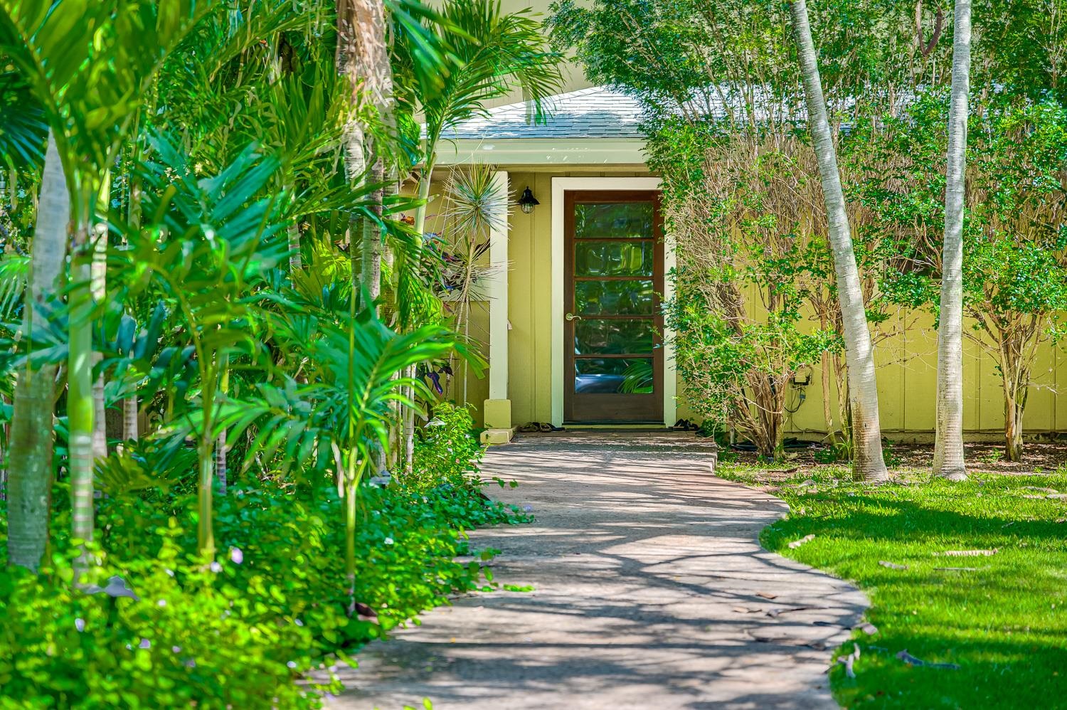 23  Nonohe Pl , Spreckelsville/Paia/Kuau home - photo 2 of 12