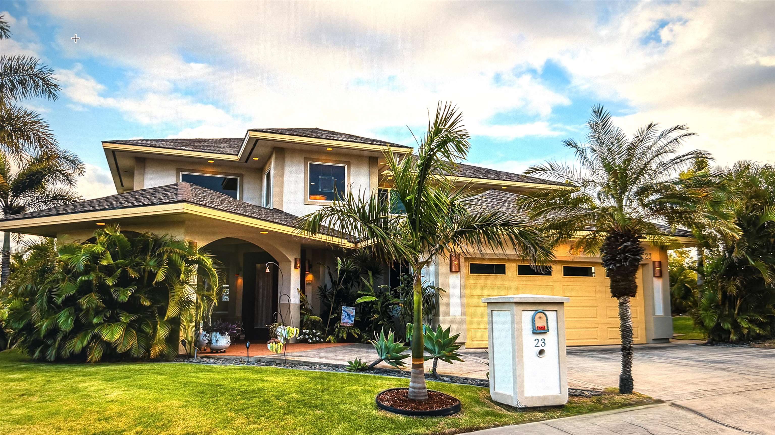 23  Onekea Pl , Wailuku home - photo 2 of 32