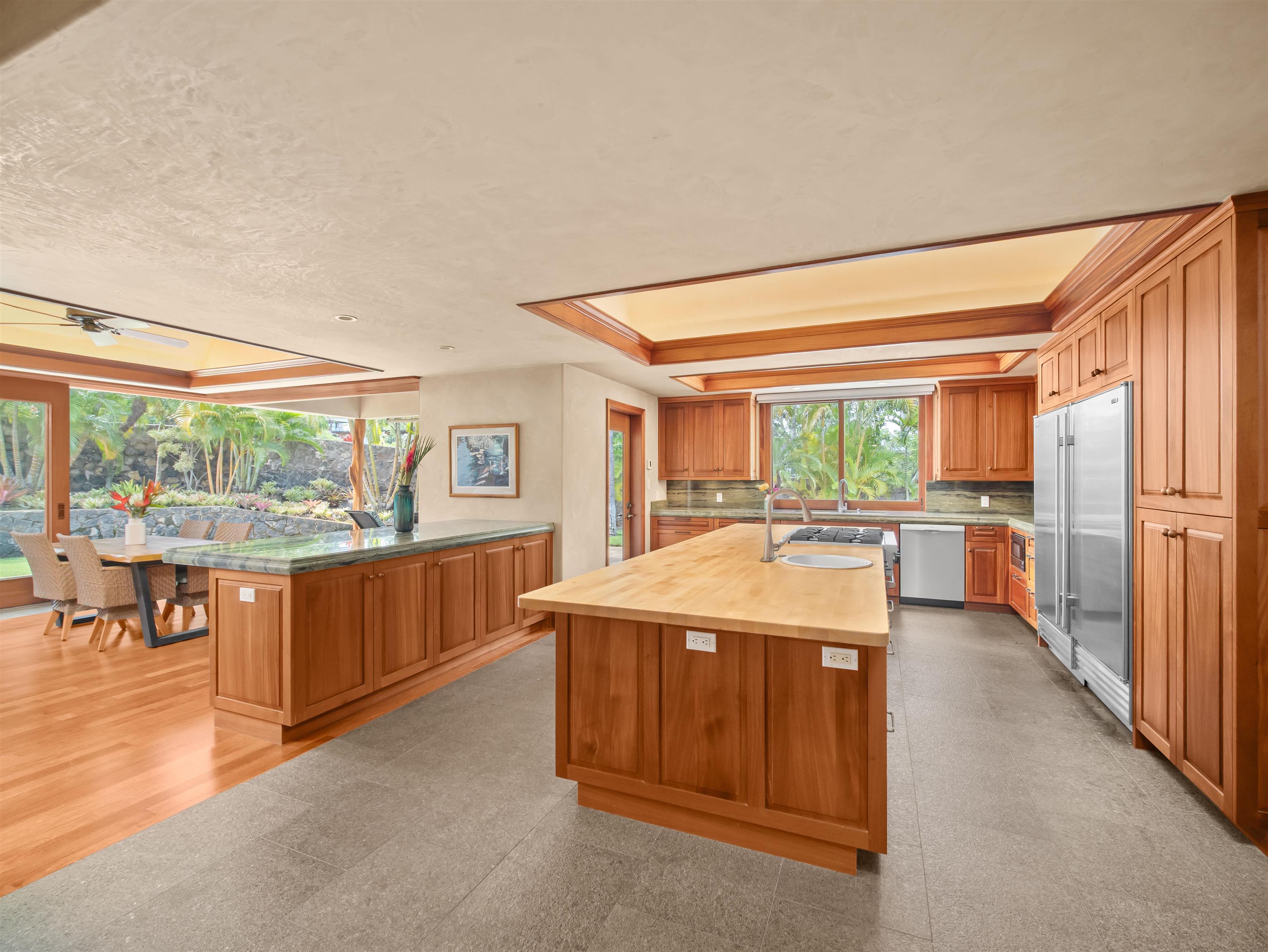 230  E Panana Pl Wailea Kialoa, Wailea/Makena home - photo 11 of 42