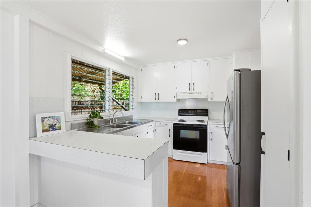 2301  Vineyard St Vineyard, Wailuku home - photo 11 of 37