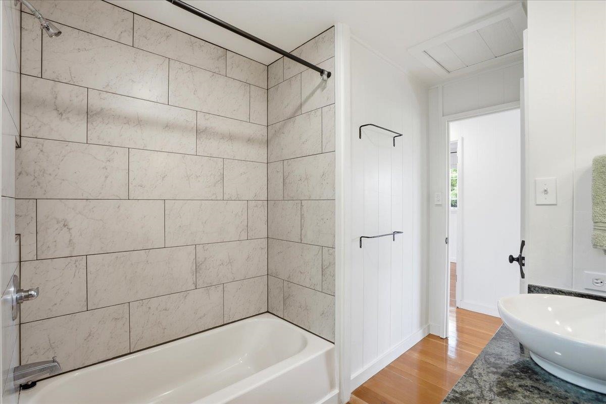 2301  Vineyard St Vineyard, Wailuku home - photo 20 of 37