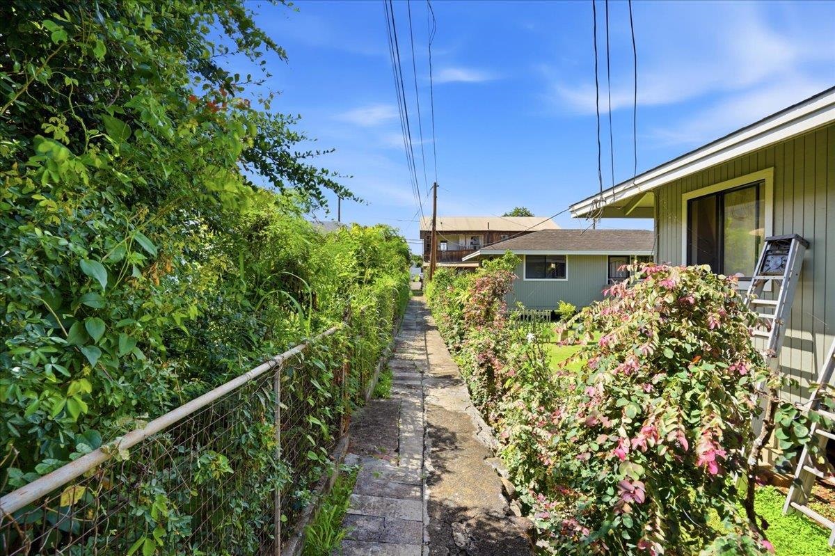 2301  Vineyard St Vineyard, Wailuku home - photo 33 of 37